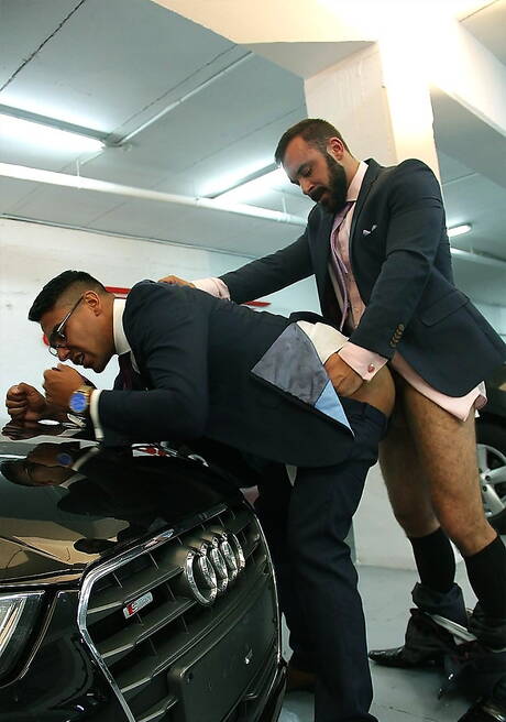 Der heiße Salvador Mendoza und der sinnliche Typ Xavi Duran haben Analsex