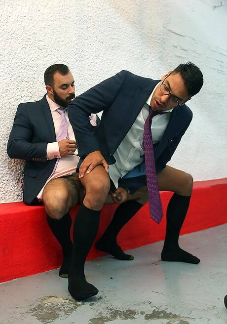 Der heiße Salvador Mendoza und der sinnliche Typ Xavi Duran haben Analsex