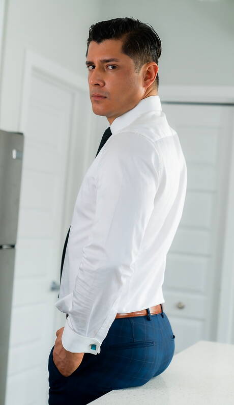 Men At Play: Nice american guys hunk Kit Cohen and husky guy Rocky Vallarta fuck after dick sucking in kitchen