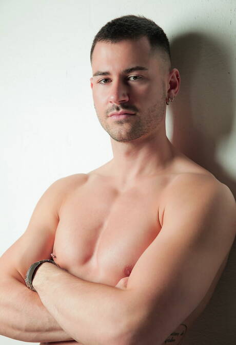 Men At Play: Portuguese hunky guy Hector De Silva and english beefy Lukas Daken bondaged