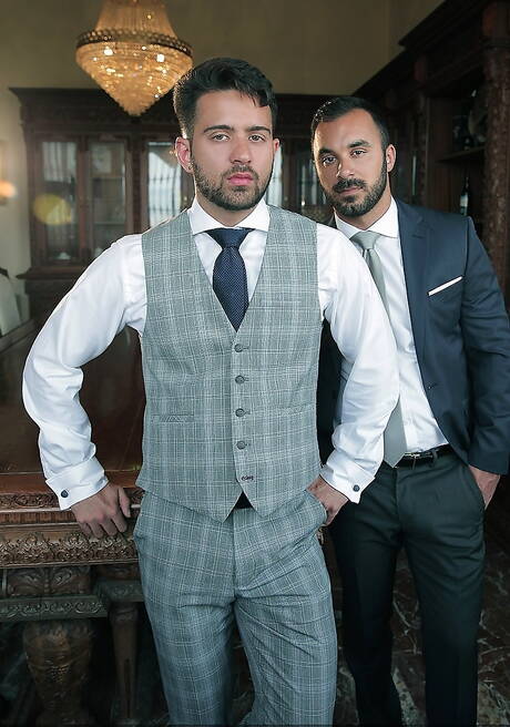 Strongman Robbie Rojo and beefcake Xavi Duran fuck after blowjob