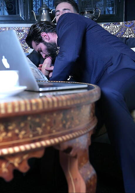 Spanish mature bear Dani Robles and polish beefcake Kayden Gray in hot anal sex