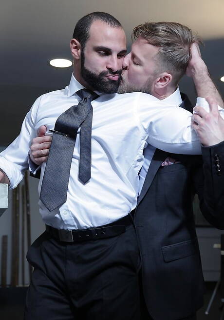 Men At Play: Beautiful guy Matthew Anders and attractive dude Paco fuck ass after sucking cock