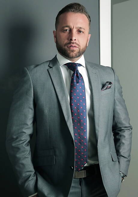 Der bullige Russe Dato Foland und der kräftige Frank Valencia beim heißen Analsex