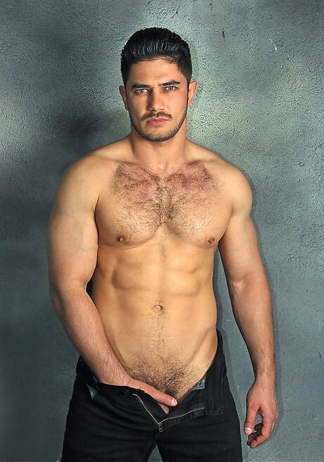 Russian husky guy Dato Foland and portuguese superstud Hector De Silva in bondage porn scene