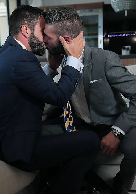 Muscular Axel Max and portuguese strongman Hector De Silva fuck ass after sucking dick