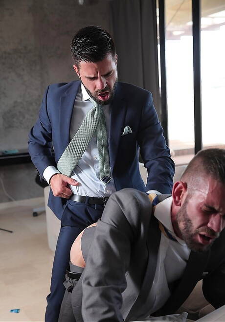 Muscular Axel Max and portuguese strongman Hector De Silva fuck ass after sucking dick