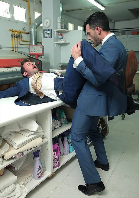 Brazilian beefcake Andy Star and spanish otter Dario Beck love each other