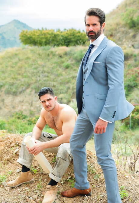 Spanish hairy bear Dani Robles and russian hunk Dato Foland in hot anal sex outside