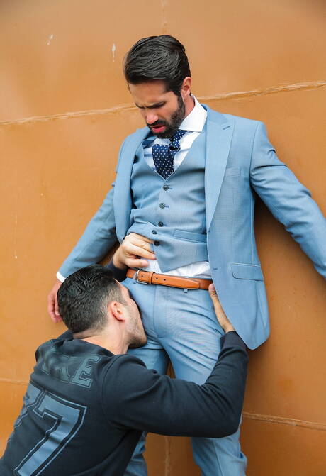 Spanish hairy bear Dani Robles and russian hunk Dato Foland in hot anal sex outside