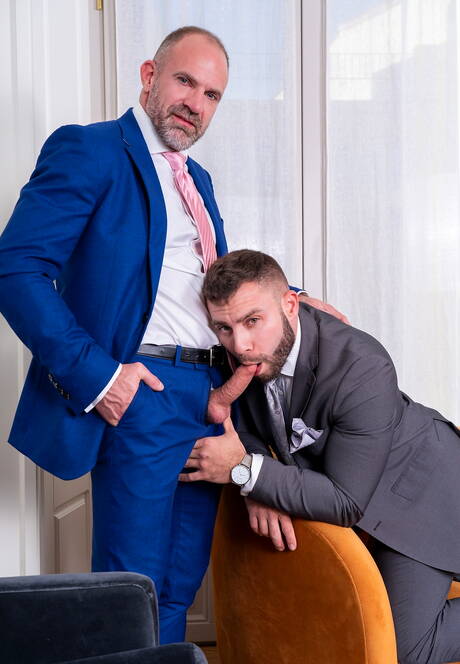 Well-built D.dan and spanish bodybuilder Diego Reyes in hard anal sex