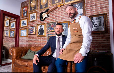 Der harte Kerl Dan Tyser und der portugiesische schwule Bär Sir Peter lutschen und ficken sich gegenseitig