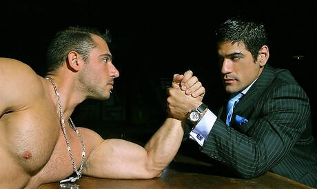 Wunderschöne Kumpel Daniel Marvin und sinnliche Junge Pedro Andreas zeigt einen Muskelkörper