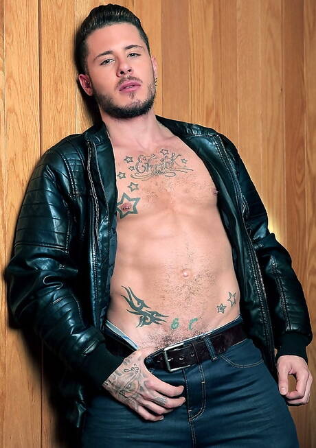 Tough guy Ehrik Ortega and portuguese hunky guy Hector De Silva love each other