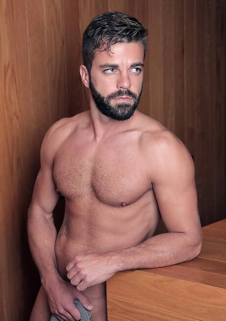 El rudo Ehrik Ortega y el cachas portugués Héctor De Silva se aman