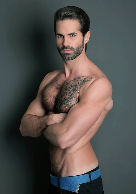 Os gostosos Dani Robles, Klein Kerr e Massimo Piano em uma foda a três gostosa