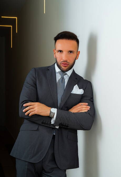 Der spanische schwule Bär Donato Reyes und der portugiesische haarige Bär Sir Peter lieben sich