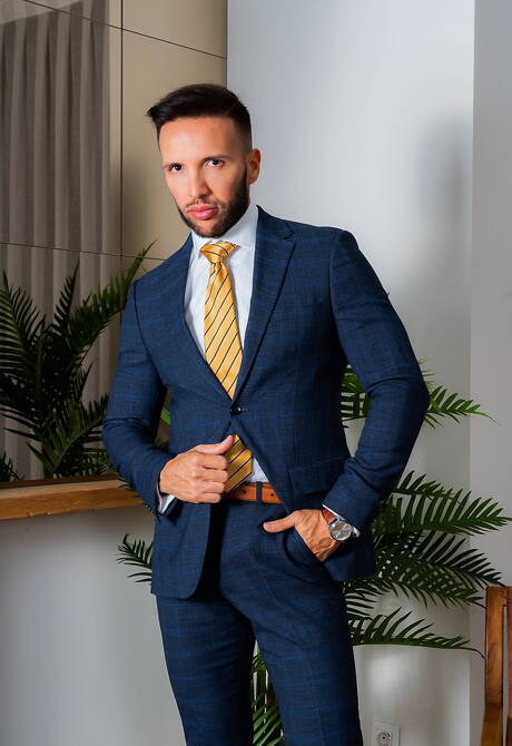 Men At Play: Shameless guys Diego Reyes, Donato Reyes and Javi Gray have a hot threesome sex