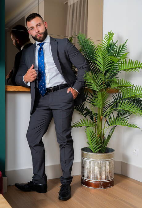 Die schamlosen Typen Diego Reyes, Donato Reyes und Javi Gray haben heißen Dreier-Sex