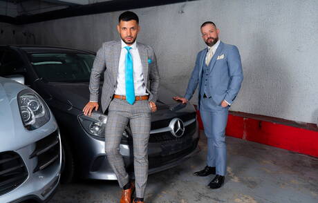 Superhengst Dan Tyser und der muskulöse Oskar Ivan ficken Arsch, nachdem sie Schwänze gelutscht haben