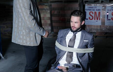 Latino otter Jean Franko and american otter Mike De Marko bondaged