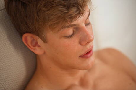 Husky guy Olaf Mortensen get naked and showing hot butt