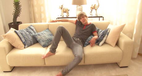 O garanhão Justin Rush provocando seu pau