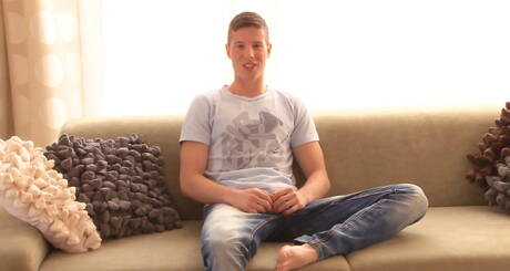 Le beau gosse Cameron Dixon se branle