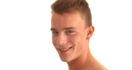 Superstud Brecken Obrien trekt zijn pik af