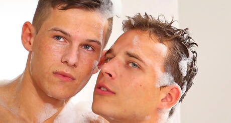 Two czech guys beefcake Matt Thurman and superstud Jonas Miller playing with dick in bath