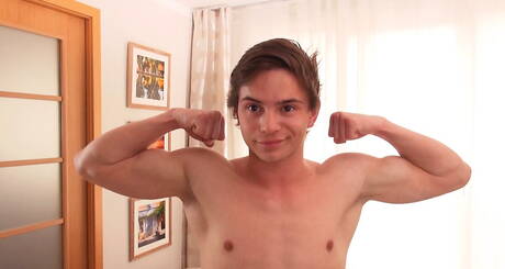 Hunky guy Luca Conti jerking with sex toy