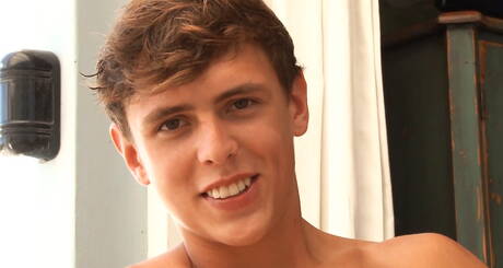 兩位捷克帥哥 Justin Saradon 和性感小夥 Jordan Faris 裸體擺造型