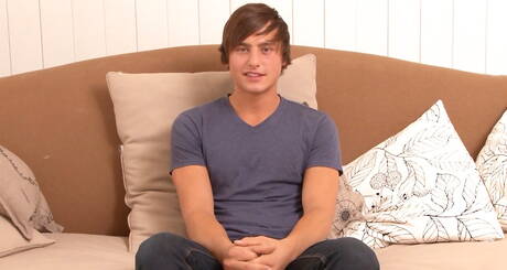 Husky guy Ruben Broady teasing his dick