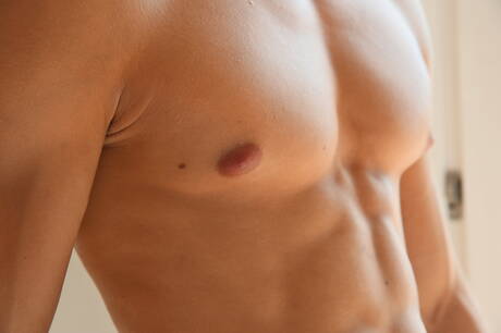 Muscular Parker Rowe undressing and showing hot ass outdoor