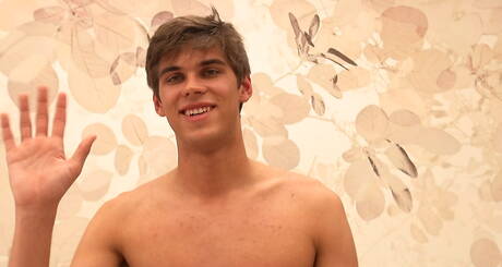 El supersemental Kristian Bresson se burla de su polla