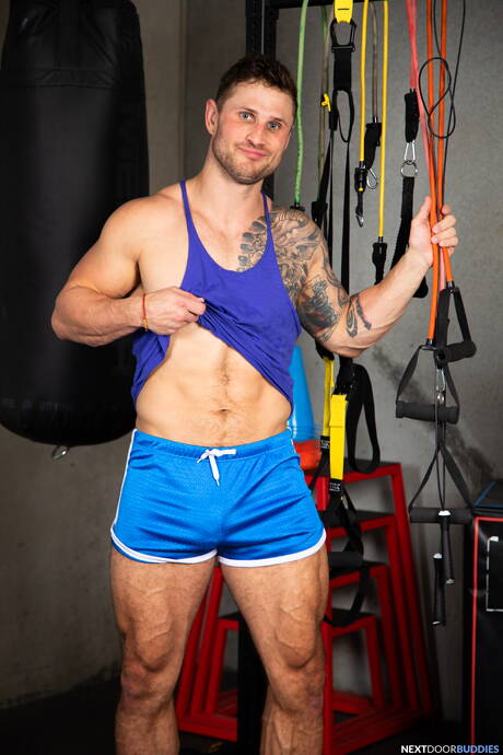 デヴィン・フランコ、ブレイン・オコナー、エイデン・ラングストンの熱い3Pアナルファック