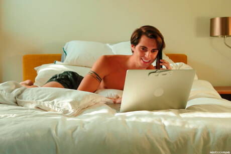 Hot american guys beefcake Roman Todd and pretty boy Ben Masters playing with cock outside