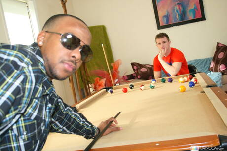 Damn Thats Big: American beefy Cameron Adams sucking and screwing the boy