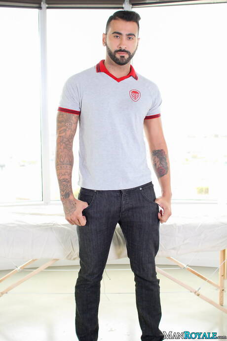 Man Royale: American husky guy Ian Levine and puerto rican tough guy Rikk York in hot homosexual action