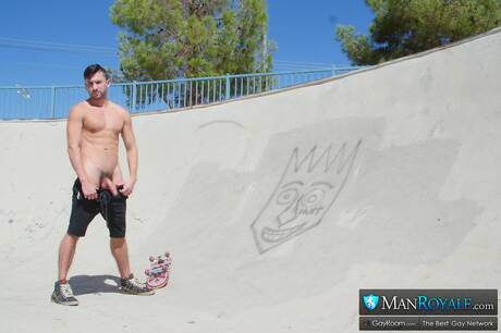 American strongman Scott Demarco and russian superstud Vadim Black fuck ass after sucking outside