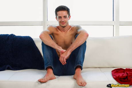 Netter Arschfick von Bryce Acton nach dem Schwanzlutschen