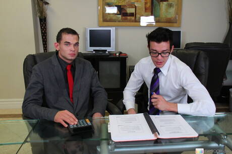 Strongman Seth Roberts fuck ass after sucking cock