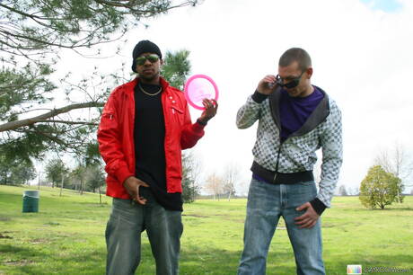 Ebony well-built Kieron Ryan fuck ass after sucking dick outside