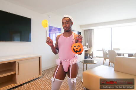 Twee Amerikaanse kerels, stoere Jake Waters en gespierde Michael Seraph, neuken na interraciaal pikzuigen