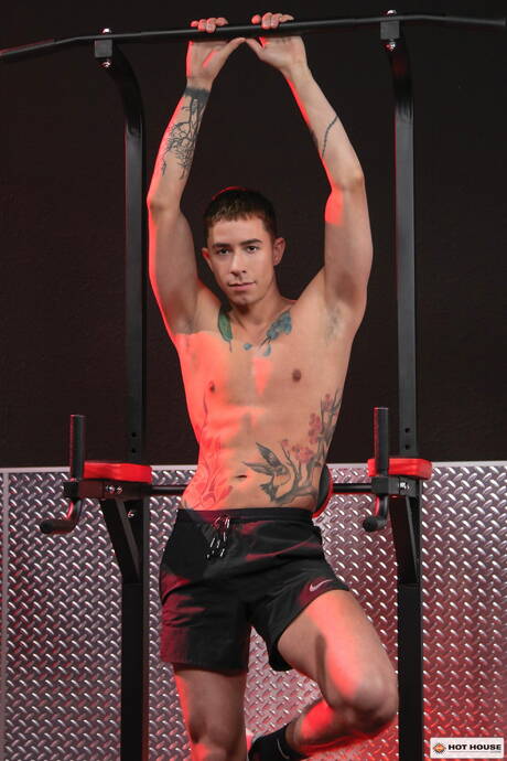 Hot american boys strongman Vincent Oreilly and strongman Trevor Brooks make a love