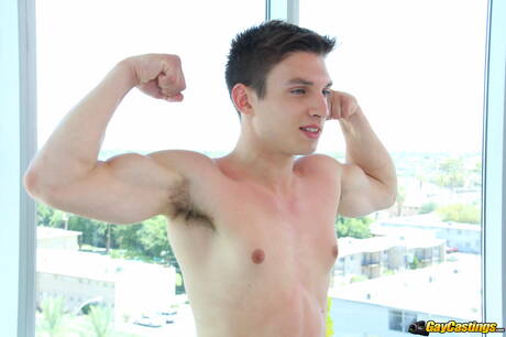 American beefy Anthony Verruso sucking and screwing the boy