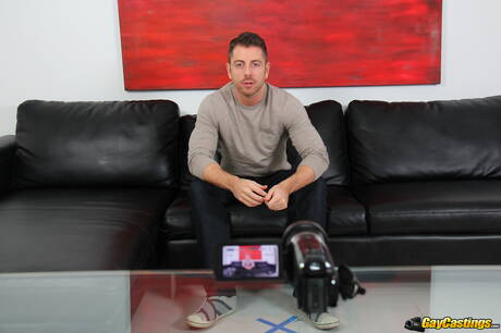 Beefcake Michael scopa dopo aver succhiato il cazzo