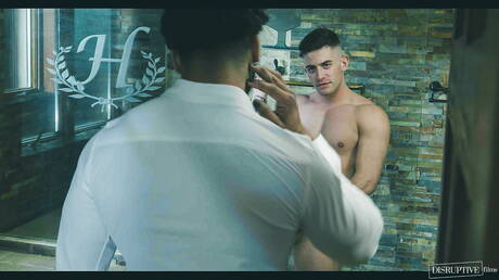 スーパースタッドのブロック・ジョンシンとアメリカのストロングマン、トレバー・ブルックスが黒人と白人のセックスをする