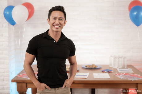 El supersemental Des Irez y el galán Jkab Ethan Dale follan después de chupar la polla