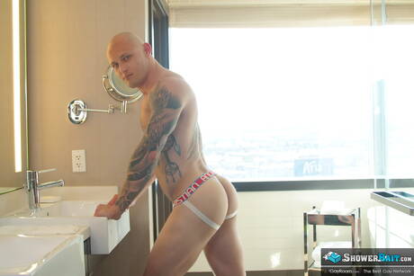 Hot american dudes stud Trevor Laster and young boy Marcus Tresor fuck after blowjob